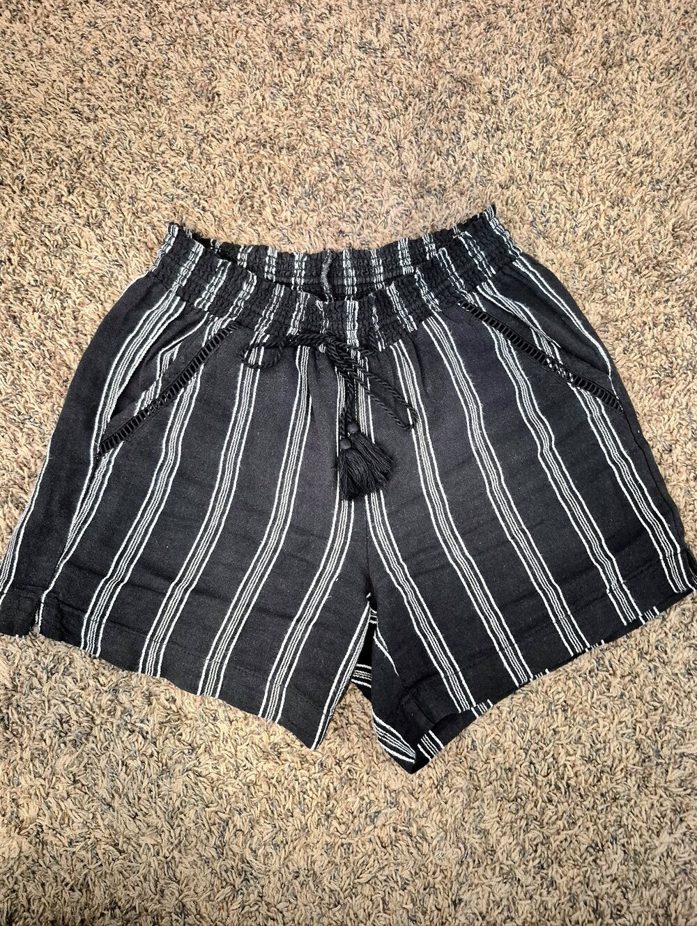 Briggs New York Black and White Striped High-Waist Shorts Size S